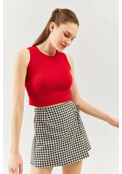 Butikgiz Kadın Sıfır Kol Bisiklet Yaka Vücuda Oturan %100 Pamuklu Kaşkorse Esnek Crop Bluz Kırmızı