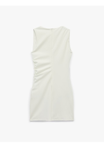 Koton Slim Fit Kolsuz Drape Detaylı Bisiklet Yaka Mini Elbise Beyaz 6sak80033pk
