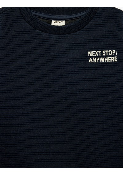 Koton Nakışlı Uzun Kollu Bisiklet Yaka Oversize Sweatshirt Lacivert 7wmb10150tk