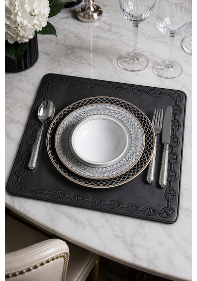 Nakışlı Deri Amerikan Servis 2'li Set Çift Taraflı Kare Supla 40x40 Cm Raya Siyah