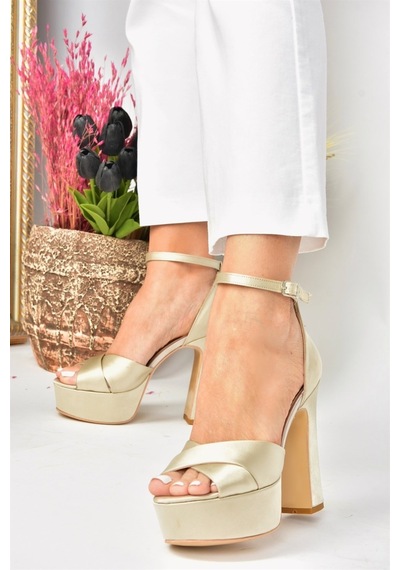 Fox Shoes Bej Kumaş Platform Kalın Topuklu Ayakkabı M348202504 Bej