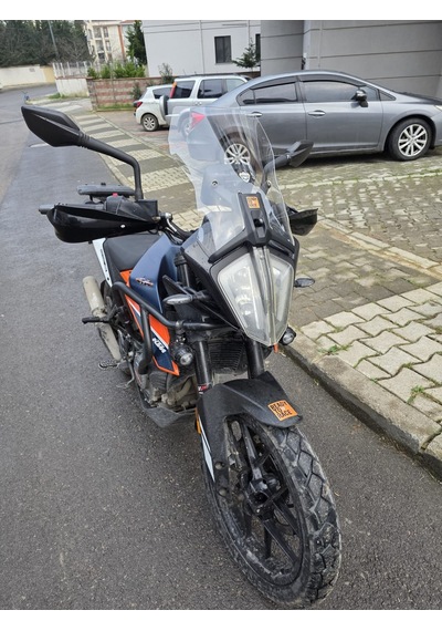 Motocam Ktm 250 Adv Ön Cam 2020-2024 Model 57cm Şeffaf Renkli 3mm Aparatsızdır