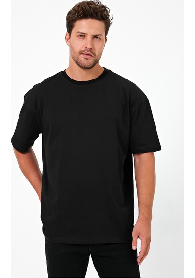Urbantrendstore Unisex Sade Basic Yazlık Beyaz Siyah Tshirt Oversize Fit Rahat Geniş Salaş T-shirt Günlük Tişört Sağlam Yırtılmaz Ter Emici Cotton Siyah Urbantrendstore Unisex Sade Basic Yazlık Beyaz Siyah Tshirt Oversize Fit Rahat Geniş Salaş T-shirt Günlük Tişört Sağlam Yırtılmaz Ter Emici Cotton Siyah