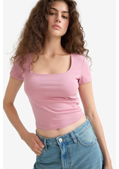 Defacto Fitted U Yaka Basic Düz Kısa Kollu Tişört C6102ax25smbr277 Bordo Defacto Fitted U Yaka Basic Düz Kısa Kollu Tişört C6102ax25smbr277 Bordo