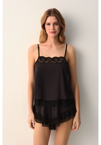 Suwen Vivienne İnce Askılı Dantelli Pijama Üstü St4450607012 Siyah