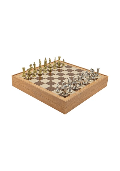 Gifthome Orta Boy Metal İngiliz Satranç Takımı Parlak Ve Rustik Desenli Sandıklı Mdf Tahtası 36x36x6 Cm.