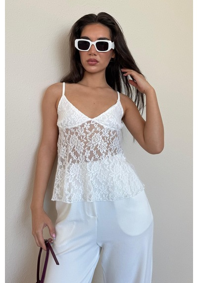 Madmext Beyaz Askısı Ayarlanabilir Dantelli Bluz Mg2348
