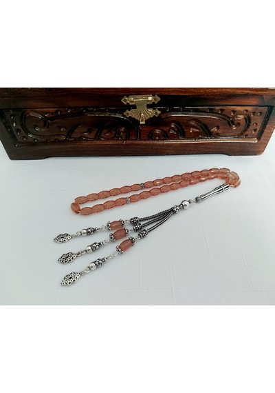 Özel El İşi Kapsül Kesim Full Gümüş İmame Gümüş Püskül Işıklı Kutusuyla Efsane Zültanit Tesbih... Ölçü: 6,5 X 9,5 Açık Pembe Özel El İşi Kapsül Kesim Full Gümüş İmame Gümüş Püskül Işıklı Kutusuyla Efsane Zültanit Tesbih... Ölçü: 6,5 X 9,5 Açık Pembe