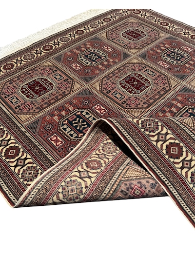 El Dokuma Sıfır Bünyan Halısı 150x230 Krem Gülkurusu 4 M2 %100 Yün Halı