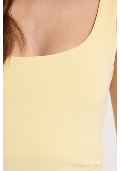 Tudors Kadın Slim Fit Dar Kesim Askılı Kare Yaka Sırtı Açık Sandy Kumaş Çıtçıtlı Sarı Body-51247