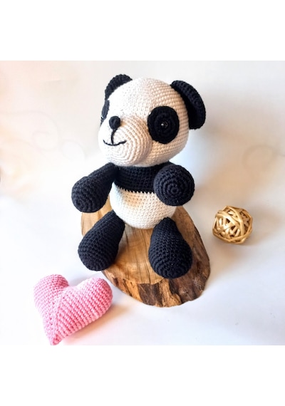 Atölye Bigi Panda Pako ve Kalp BB6N Amigurumi Oyuncak