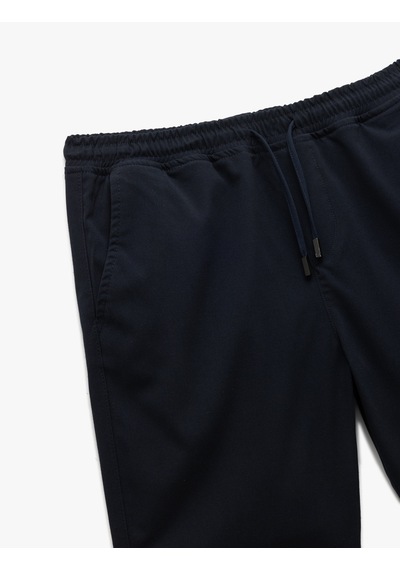 Koton Viskon Karışımlı Cep Detaylı Bermuda Slim Fit Beli Bağcıklı Şort Lacivert 5sam40017hw Lacivert Koton Viskon Karışımlı Cep Detaylı Bermuda Slim Fit Beli Bağcıklı Şort Lacivert 5sam40017hw Lacivert