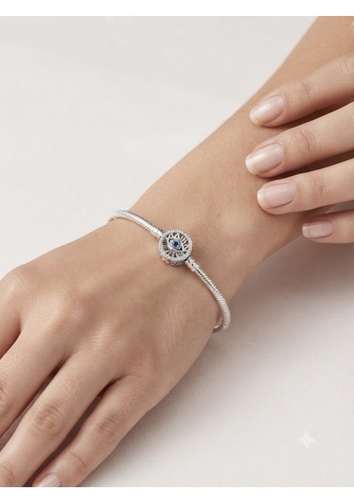 Kadın Göz Model Taşlı Gümüş Charm