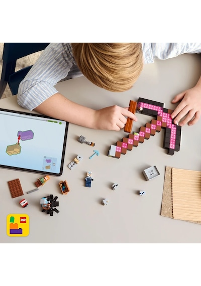 LEGO® Minecraft® Kazma Madeni 21277 - 8 Yaş ve Üzeri Çocuklar için Video Oyunu Temalı, Dekoratif Yaratıcı Oyuncak Yapım Seti (530 Parça)