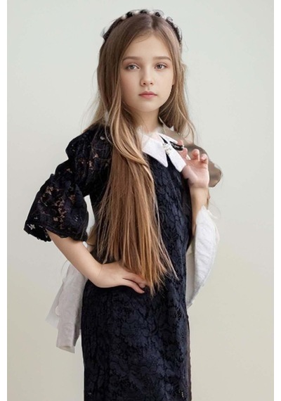 Riccotarz Kız Çocuk Gold Düğmeli Blazer Ceket, Bebe Yakalı Üzeri Boydan Dantel İşlemeli Siyah Elbise Riccotarz Kız Çocuk Gold Düğmeli Blazer Ceket, Bebe Yakalı Üzeri Boydan Dantel İşlemeli Siyah Elbise