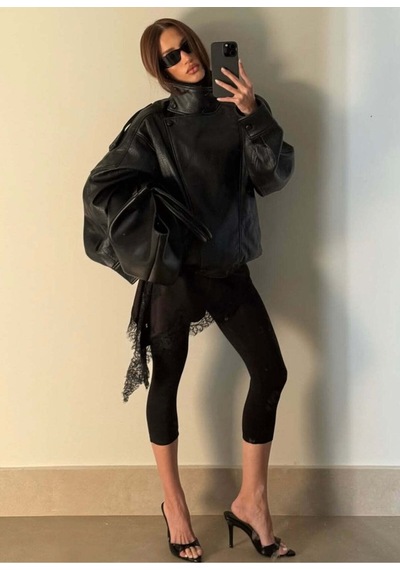 Cıqulata Yeni Sezon Kadın Oversize Dik Yaka Apoletli Siyah Deri Ceket Siyah&black Siyah&Black Cıqulata Yeni Sezon Kadın Oversize Dik Yaka Apoletli Siyah Deri Ceket Siyah&black Siyah&Black