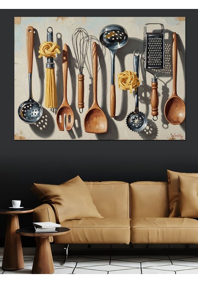 Ahşap Tablo Duvarda Asılı Çeşitli Mutfak Gereçleri