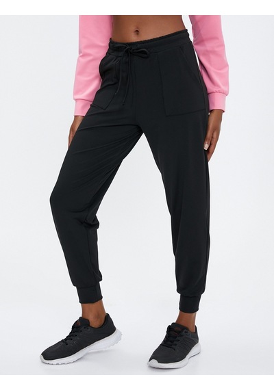 Koton Jogger Eşofman Altı Cep Detaylı Beli Bağcıklı Siyah 4wak40022nk 4WAK40022NK999 Siyah Koton Jogger Eşofman Altı Cep Detaylı Beli Bağcıklı Siyah 4wak40022nk 4WAK40022NK999 Siyah