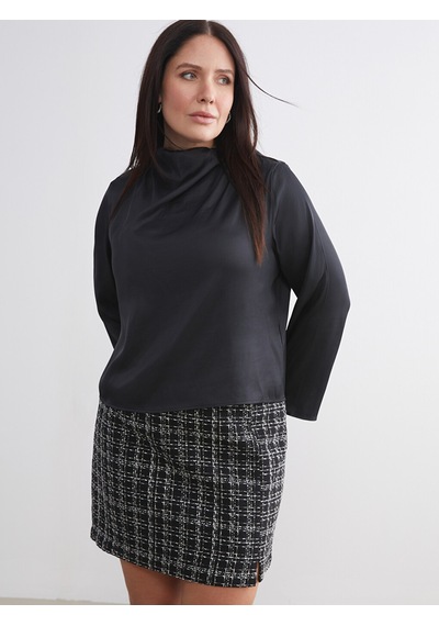 Lcwaıkıkı Classic Siyah Dökümlü Yaka Saten Bluz
