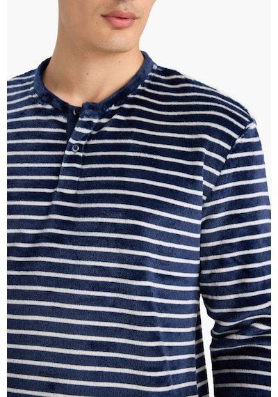 Defacto Pijama Takımı Regular Fit Çizgili Uzun Kollu Üst Welsoft Pelüş Uzun Alt A3443AX23AU Lacivert Defacto Pijama Takımı Regular Fit Çizgili Uzun Kollu Üst Welsoft Pelüş Uzun Alt A3443AX23AU Lacivert