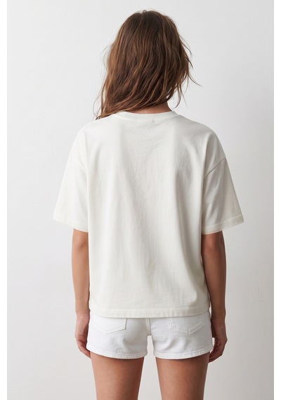 Elemge Pamuk Süprem Kadın Boxy Fit Ekru T-shirt Bol Kesim Düşük Omuzlu Bisiklet Yaka Krem Oversize Tişört