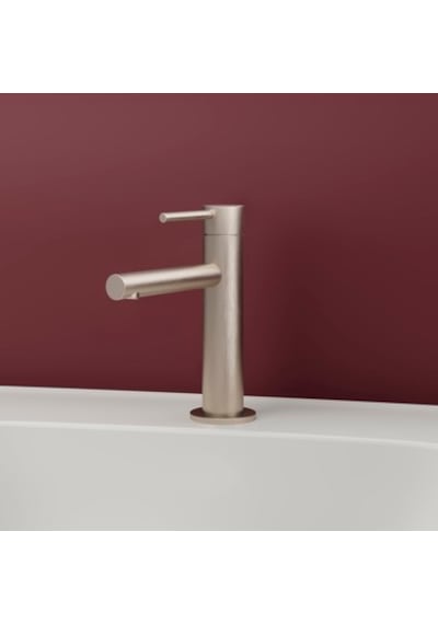 Fırçalı Lavabo Bataryası İle Şık Detaylar 12 Izgara
