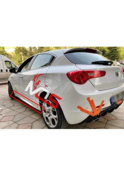 Alfa Romeo Giulietta R Marşpiyel Takım Fiberglass Boyasız