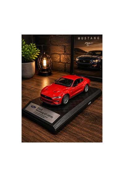 1:26 Ölçek Ford Mustang Diecast Model Araba Özel Standlı Kapıları Açılır Ford Mustang 2018 Gt Model 51532554