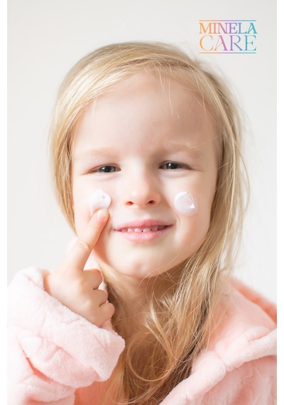 Minela Care Organik Mineral Filtreli Bebek Ve Çocuk Güneş Kremi SPF50 110 G