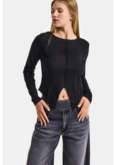 it's basic Kadın Siyah Renk W5 Asimetrik Kesim Crop Fit Tasarım Body