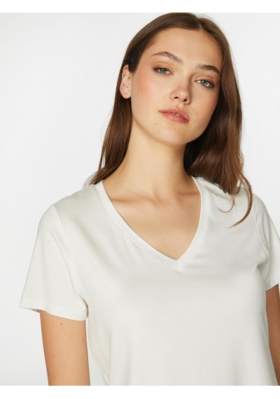 Faik Sönmez V Yaka Kısa Kol T-shirt 00001 B0000173 Ekru