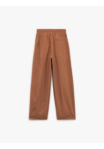 Koton Rahat Kalıp Beli Lastikli Cepli Pileli Paraşüt Pantolon Kahverengi 5sal40108ıw Kahve Koton Rahat Kalıp Beli Lastikli Cepli Pileli Paraşüt Pantolon Kahverengi 5sal40108ıw Kahve