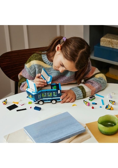 LEGO Minyonların Müzikli Parti Otobüsü 75581