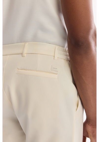 Avva Erkek Kırık Beyaz Yanı Lastikli Kırışmaz Teknik Kumaş Slim Fit Chino Pantolon A61y3077