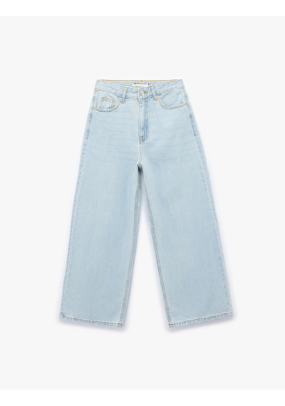 Koton Pamuklu Düğmeli Cepli Normal Bel Crop Geniş Paça Jean Pantolon - Wide Leg Jean Bleach 5sal40020md Açık Mavi Koton Pamuklu Düğmeli Cepli Normal Bel Crop Geniş Paça Jean Pantolon - Wide Leg Jean Bleach 5sal40020md Açık Mavi
