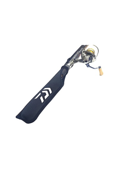 Daiwa Neopren Ayarlanabilir Lastikli Kamış Koruma Kılıfı - Surf Ve Shore Jigging