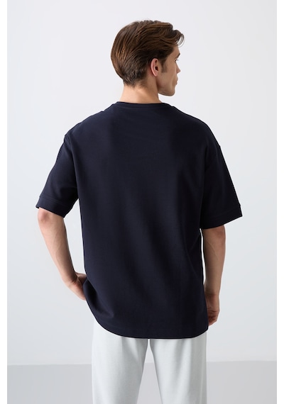 Tommy Life Lacivert Pamuklu Kalın Yumuşak Dokulu Oversize Fit Baskılı Erkek T-shirt - 88323 Lacivert Tommy Life Lacivert Pamuklu Kalın Yumuşak Dokulu Oversize Fit Baskılı Erkek T-shirt - 88323 Lacivert
