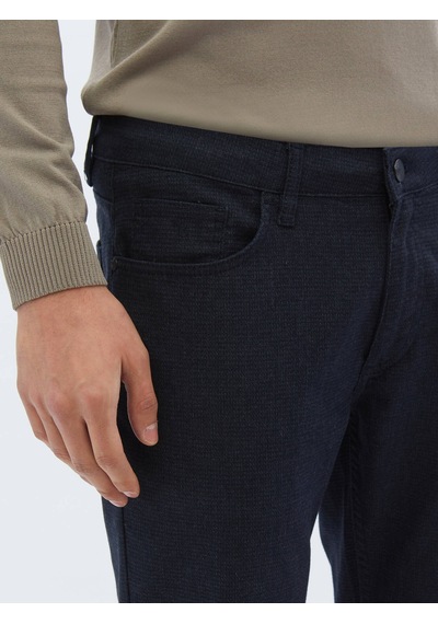 Lacivert Dokuma Slim Fit Casual Pamuk Karışımlı Pantolon Lacivert