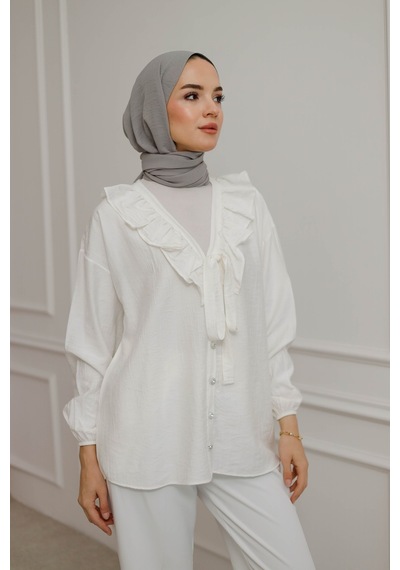 Moonsc Kadın Regular Fit V Yaka Önü Fırfır Detaylı Tesettür Beyaz Gömlek Moonsc Kadın Regular Fit V Yaka Önü Fırfır Detaylı Tesettür Beyaz Gömlek