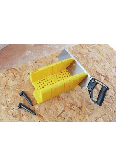 Stanley 1-20-600 Kıskaçlı Gönye Kesme