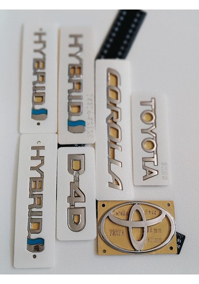Toyota-corolla-hybrid-d4d Krom Bagaj Yazısı-arması Ve Çamurluk Arması Seti 6'lı 3m 3d Abs