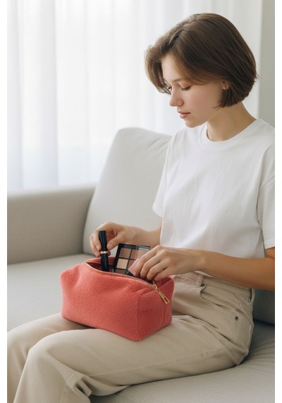 Pufcase Toscana Peluş Kumaş Makyaj Çantası İthal, Tüy Dökmez, Yumuşak Dokulu 10 20 10 Cm Pembe