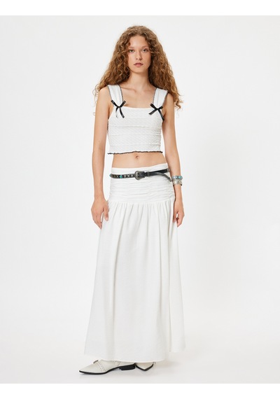 Koton Fiyonklu Crop Üst Kalın Askılı Bürümcük Kare Yaka Slim Fit Ekru 4sal30304ık Ekru
