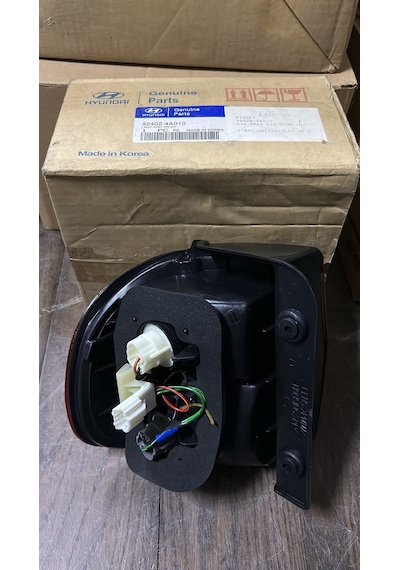 Hyundaı Starex Sağ Dış Arka Stop Lambası 1997-2001 Mobis 92402-4a010