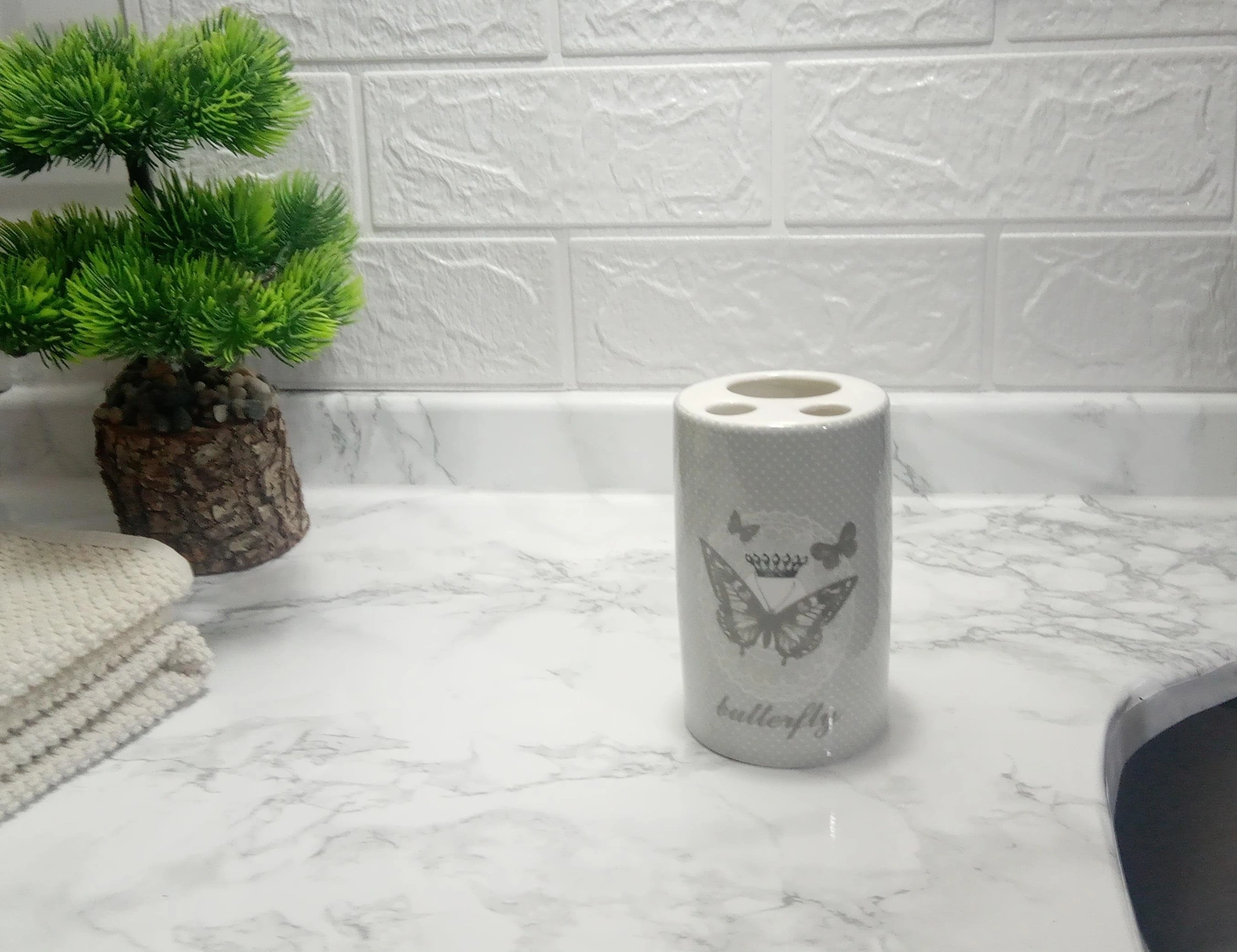 2 Adet Seramik Diş Fırçalık Kelebek Desenli 7x7x11cm Banyo Seti Çok Renkli