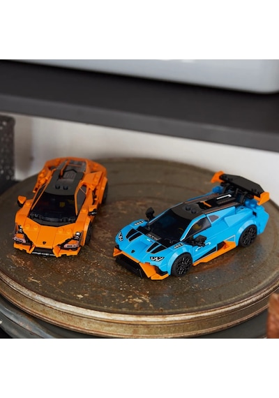 LEGO® Speed Champions Lamborghini Revuelto ve Huracán STO 77238 - 10 Yaş ve Üzeri Çocuklar için Yaratıcı Oyuncak Yapım Seti (607P)