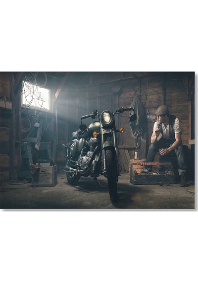 Cakasepetim Royal Enfield Motorsiklet Ve Sigara İçen Adam Ahşap Mdf Tablo
