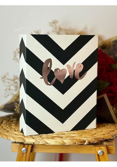Fotoğraf Albümü 10x15cm 200 Fotoğraf Kapasiteli Üçgen Love Desenli Renkli Anı Albümü
