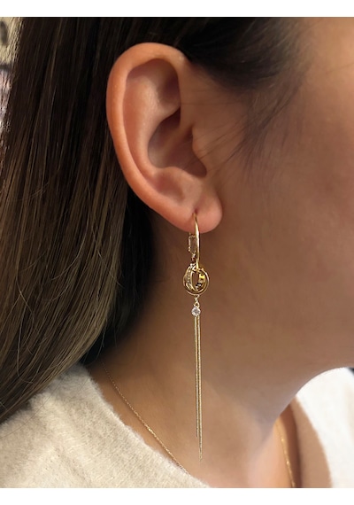 Kadın Yuvarlak Birbirine Geçmeli Halka Model Sallantılı Çelik Küpe Gold