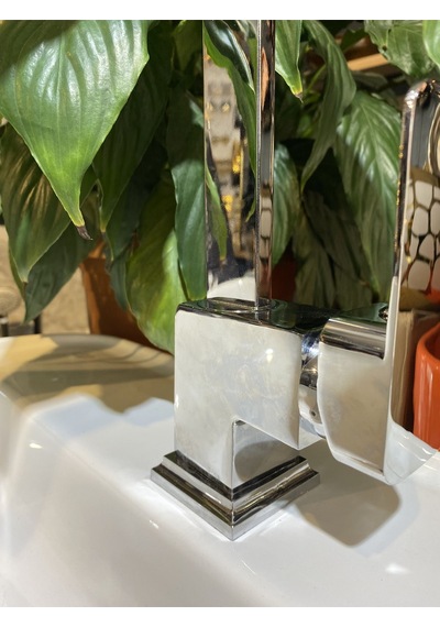 İsaoğlu Yapı Lavabo Bataryası Kare Tasarım Yüksek Model Banyo Lavabo Musluğu 360 Derece Hareketli Batarya Gümüş